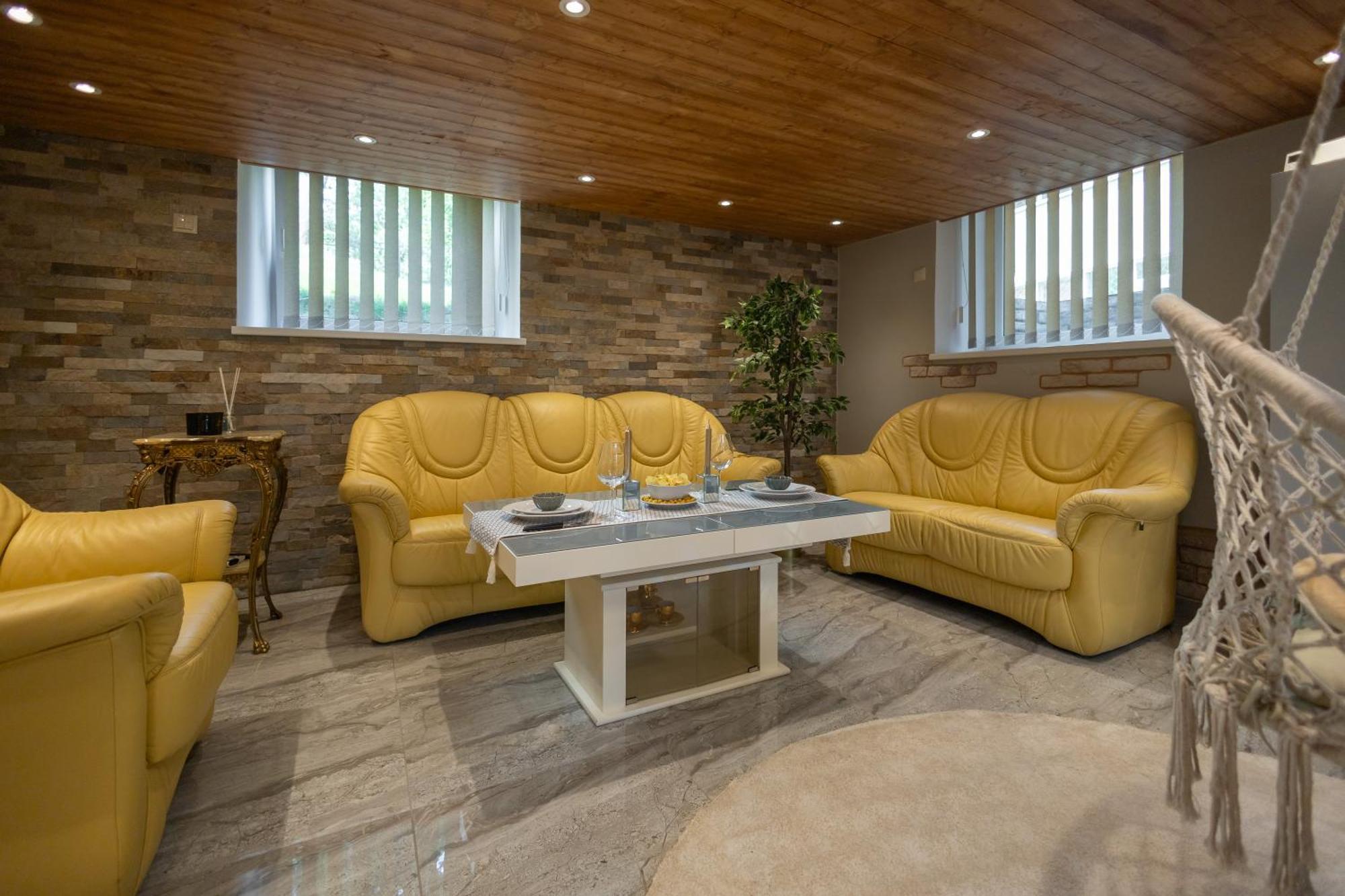 Raugyklos Apartamentai Вилнюс Екстериор снимка